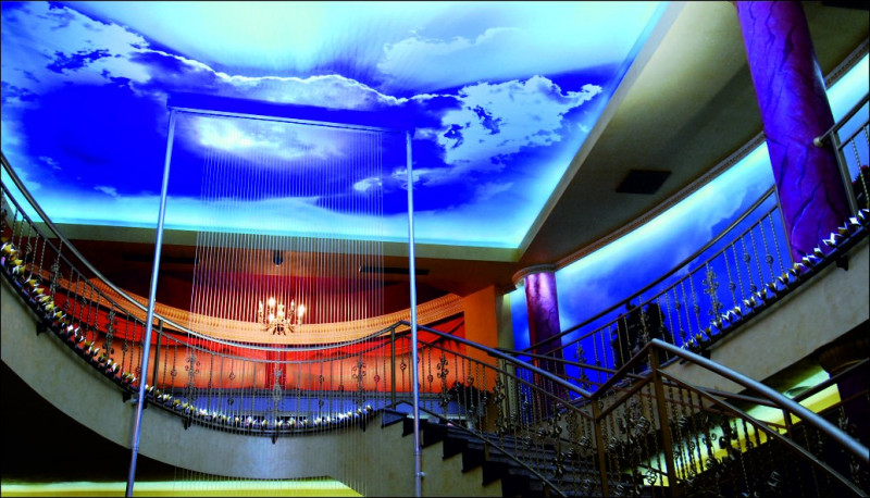 Изработка на нишкова водна стена с височина 12 метра за казино в гр. София