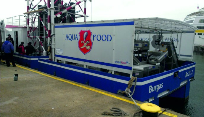 Брандиране на кораб за бране на миди гр. Бургас